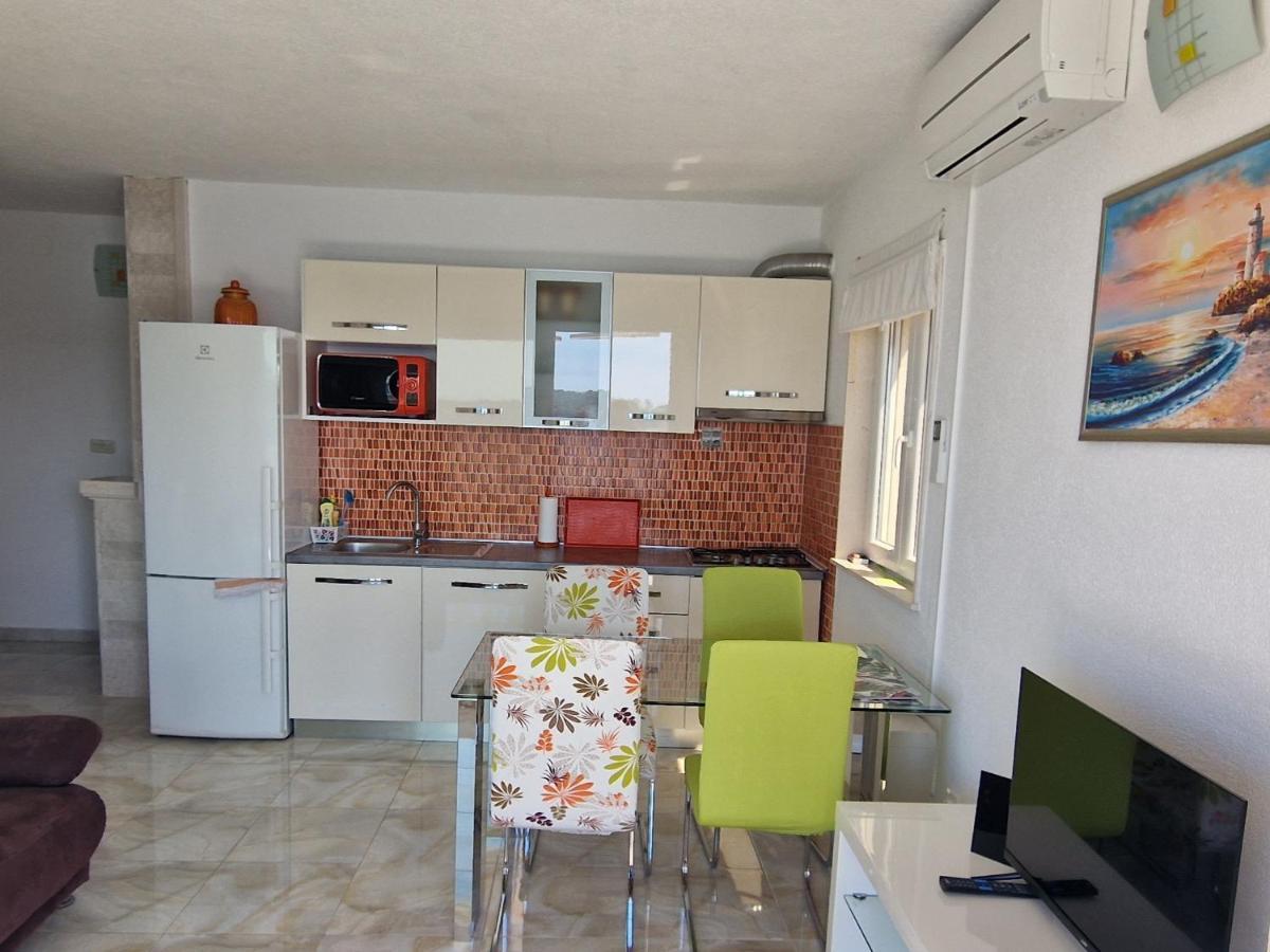 Apartments Stipe โรกอซนิซา ภายนอก รูปภาพ